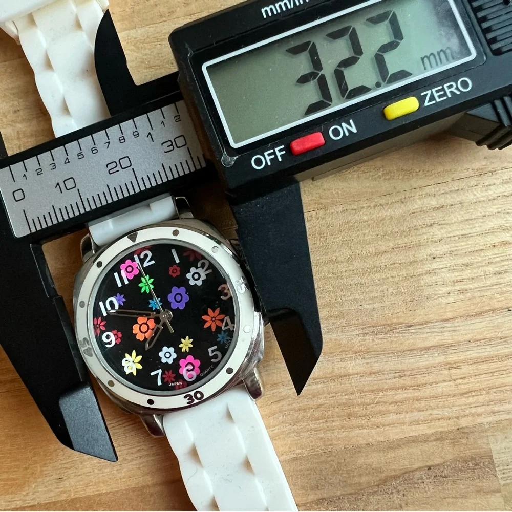 Collezio Sophie ladies floral fashion watch NEW BATTERY